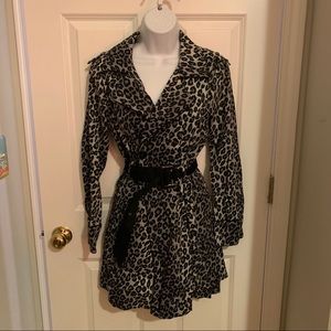 LIKE NEW Macy’s Grass Collection Leopard Trench Coat
